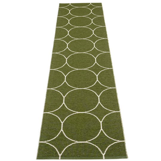 Pappelina Matta Boo, 70 x 300 cm, dark olive/vanilla