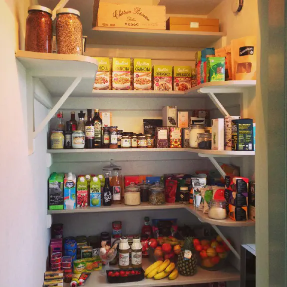Fyll hela kylskåpet med mat för ett år